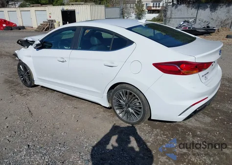 2018 Hyundai Elantra Sport z USA, uszkodzony, nr VIN KMHD04LBXJU588422